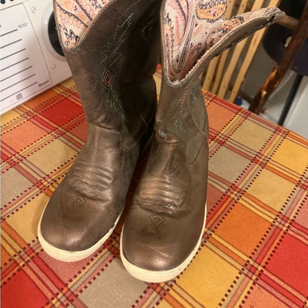 Justin Boots Women's Brown Ankle Booties